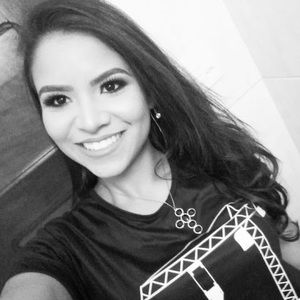 Meet your Posher, Izabella